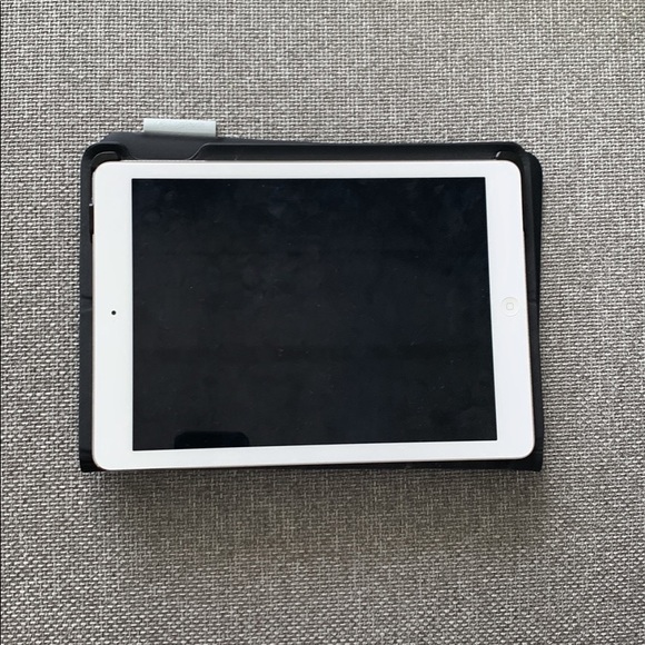 LOGITECH | Bluetooth keyboard iPad Air - with box - Picture 6 of 10